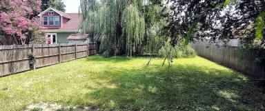 Main picture of 807 Stockell St
