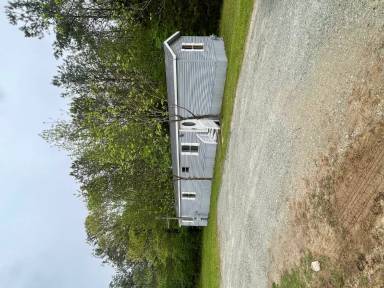 Main picture of 395 Memory Ln