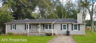 Main picture of 255 Steakley Rd