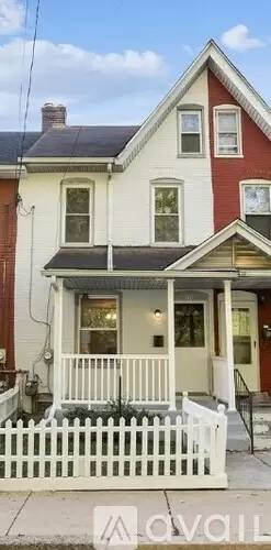 Main picture of 370 Valley Rd