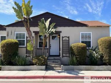 Main picture of 3035 Upas St