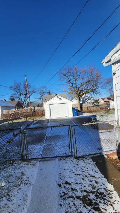Main picture of 3439 Jeannette Ave