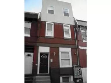 Main picture of 2038 N Carlisle St