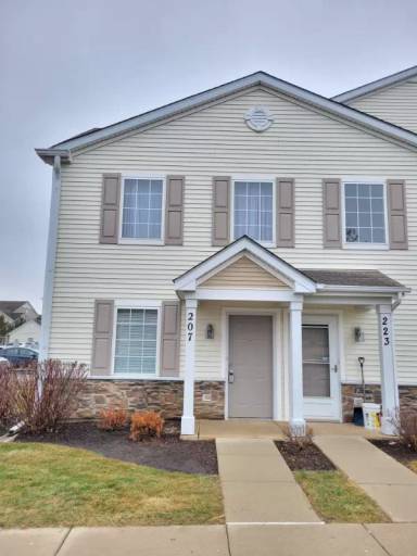 Main picture of 207 Silverstone Dr