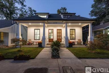 Main picture of 608 Woodward Ave SE