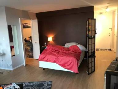 Main picture of Hollywood Towers