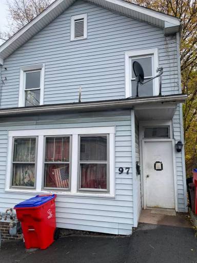 Main picture of 97 S Main St