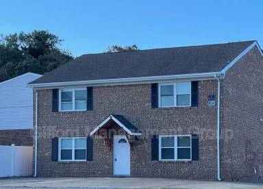 Main picture of 9620 Chesapeake St
