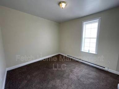 Main picture of 138 S 3rd St