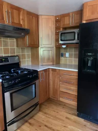 Main picture of 7741 Essex Pl