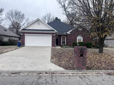 Main picture of 31 Berry Patch Dr