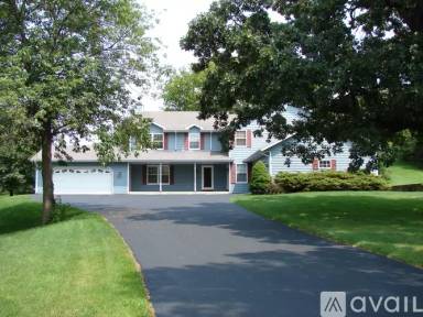 Main picture of 1445 Meadowcreek Ct