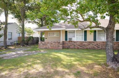 Main picture of 3818 Swanee St