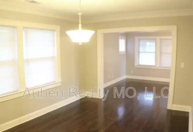 Main picture of 5342 Park Ave