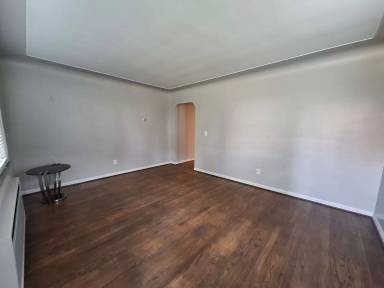 Main picture of 321 N Alice Ave