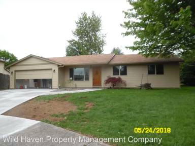 Main picture of 745 SE Alethea Way