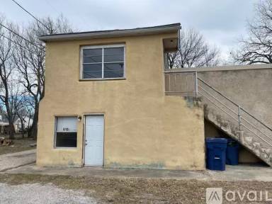 Main picture of 610 N Cherry St