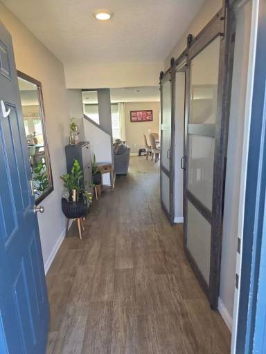 Main picture of 5955 Smarty Jones Way