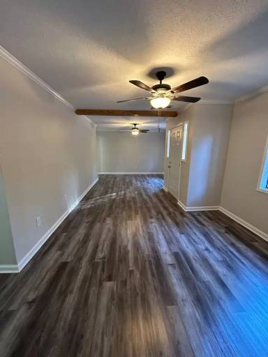 Main picture of 596 N McLemore Ave