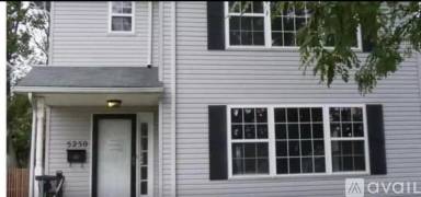 Main picture of 5250 Forest Ave