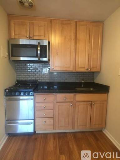 Main picture of 8556 Skokie Blvd