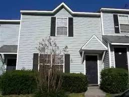 Main picture of 2219 Timberwood Cir N
