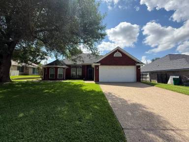 Main picture of 618 Man O War Dr