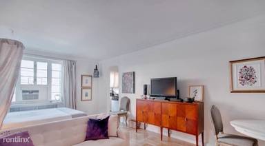 Main picture of 1 Jane St