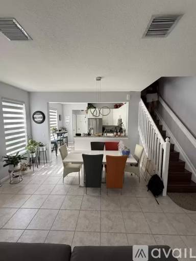 Main picture of 1011 Woodfield Rd