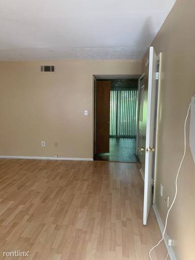 Main picture of 2940-2946 Spruce Cir