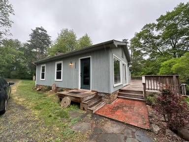 Main picture of 1127 Round Hill Dr