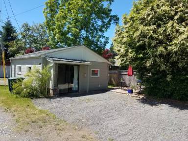 Main picture of 3026 Lynn St