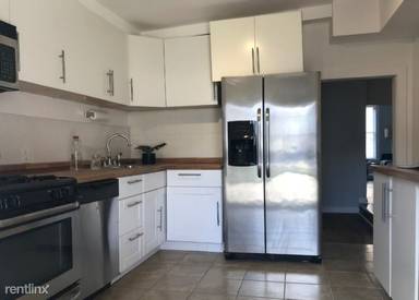 Main picture of 3511 W Dickens Ave