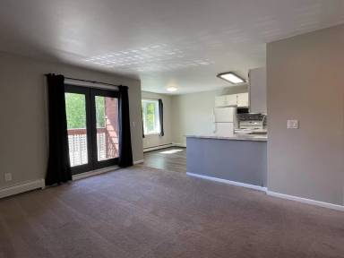 Main picture of 706 Ouida Way