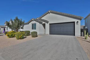 Main picture of 548 E Vail Ln