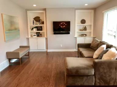 Main picture of 420 E Wynbrook Dr