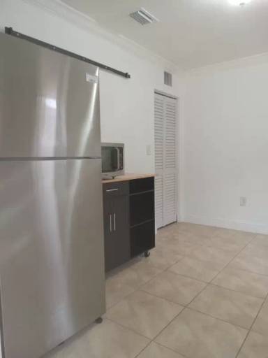Main picture of 3611 Palm Ave