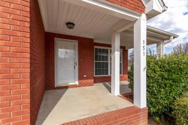 Main picture of 151 Church Hill Downs Ct