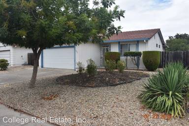Main picture of 1031 Fallbrook Dr