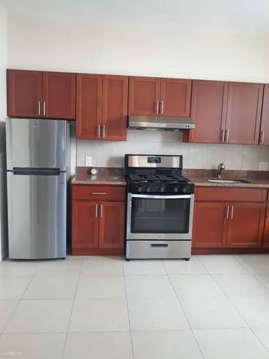 Main picture of 2284 78th St