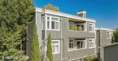 Main picture of 206 25th Ave E