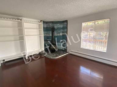 Main picture of 2190 S Holly St