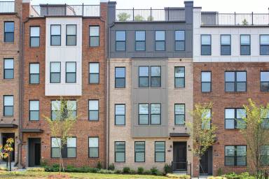 Main picture of 811 Wesley Ln