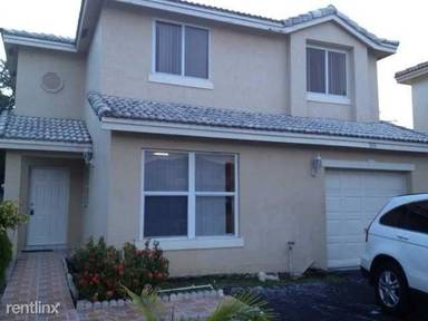Main picture of 5151 NW 87th Ter