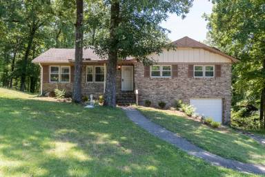 Main picture of 196 Redstone Way