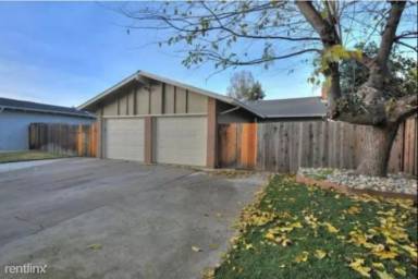 Main picture of 3995 Bismarck Dr