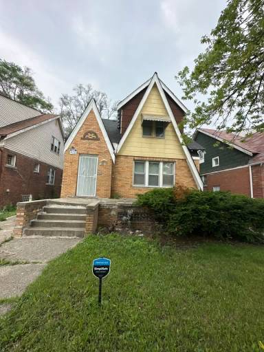 Main picture of 14917 Mendota St