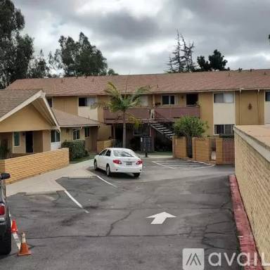 Main picture of 1075 Meadow Lake Dr