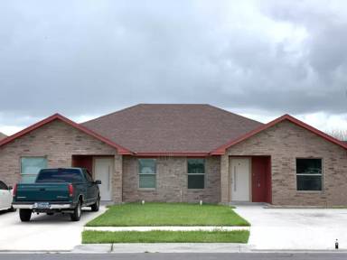 Main picture of 325 Clemente Ave