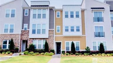 Main picture of 2631 Statesville Ave